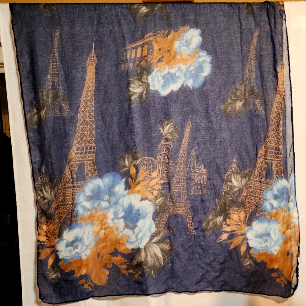 Paris Inspired Versatile Scarf โจ๏ธ - Picture 4 of 7